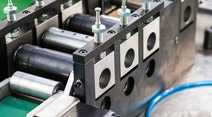 公司完成上述重大举措